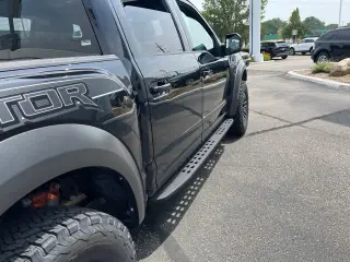 Ford F-150 2019 4x4 Raptor 4 puertas SuperCrew 5.5 pies. Caja corta