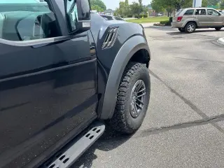 Ford F-150 2019 4x4 Raptor 4 puertas SuperCrew 5.5 pies. Caja corta