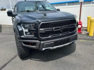 Ford F-150 2019 4x4 Raptor 4 puertas SuperCrew 5.5 pies. Caja corta