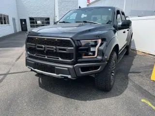 Ford F-150 2019 4x4 Raptor 4 puertas SuperCrew 5.5 pies. Caja corta