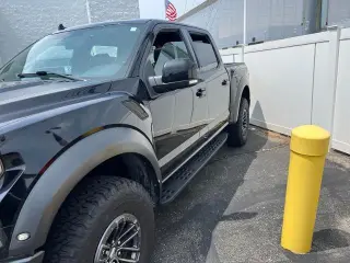 Ford F-150 2019 4x4 Raptor 4 puertas SuperCrew 5.5 pies. Caja corta