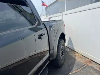 Ford F-150 2019 4x4 Raptor 4 puertas SuperCrew 5.5 pies. Caja corta