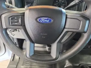 Ford F-150 2018 4x2 XL 2 puertas Cabina Regular 8 pies. LB