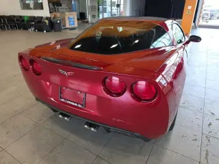 Chevrolet Corvette 2010 2 puertas Cupé con 2LT