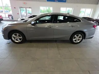 Chevrolet Malibu 2024 LT 4 puertas Sedán con 1LT