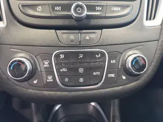 Chevrolet Malibu 2024 LT 4 puertas Sedán con 1LT