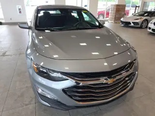 Chevrolet Malibu 2024 LT 4 puertas Sedán con 1LT