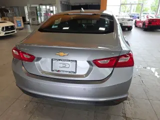 Chevrolet Malibu 2024 LT 4 puertas Sedán con 1LT