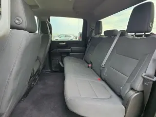 Chevrolet Silverado 2500HD 2020 4x4 Custom 4 puertas Cabina Crew SB
