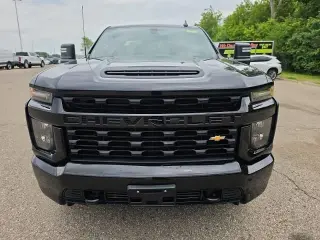 Chevrolet Silverado 2500HD 2020 4x4 Custom 4 puertas Cabina Crew SB