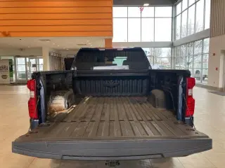 Chevrolet Silverado 1500 2022 4x4 Work Truck 4 puertas Crew Cab 5.8 pies. SB