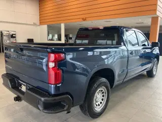 Chevrolet Silverado 1500 2022 4x4 Work Truck 4 puertas Crew Cab 5.8 pies. SB