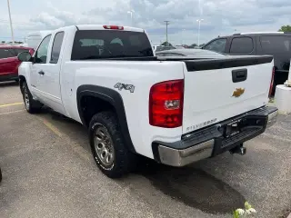 Chevrolet Silverado 1500 2013 4x4 LS Cabina Extendida 4 puertas 6.5 pies. SB