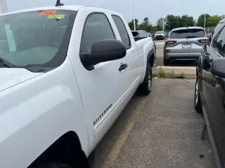 Chevrolet Silverado 1500 2013 4x4 LS Cabina Extendida 4 puertas 6.5 pies. SB