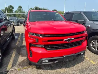 Chevrolet Silverado 1500 2020 4x4 RST 4 puertas Cabina Doble 6.6 pies. SB