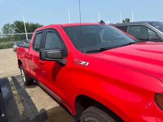 Chevrolet Silverado 1500 2020 4x4 RST 4 puertas Cabina Doble 6.6 pies. SB