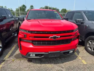 Chevrolet Silverado 1500 2020 4x4 RST 4 puertas Cabina Doble 6.6 pies. SB