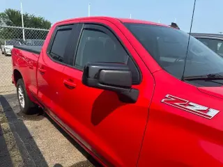 Chevrolet Silverado 1500 2020 4x4 RST 4 puertas Cabina Doble 6.6 pies. SB
