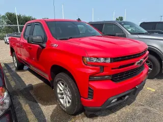 Chevrolet Silverado 1500 2020 4x4 RST 4 puertas Cabina Doble 6.6 pies. SB