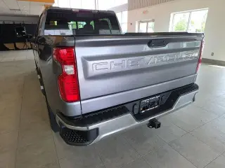 Chevrolet Silverado 1500 2021 4x4 LT 4 puertas Crew Cab 6.6 pies. SB