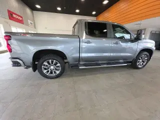 Chevrolet Silverado 1500 2021 4x4 LT 4 puertas Crew Cab 6.6 pies. SB