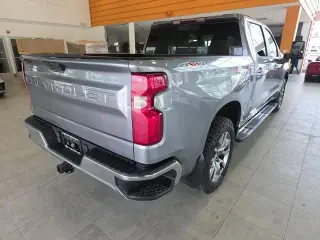 Chevrolet Silverado 1500 2021 4x4 LT 4 puertas Crew Cab 6.6 pies. SB