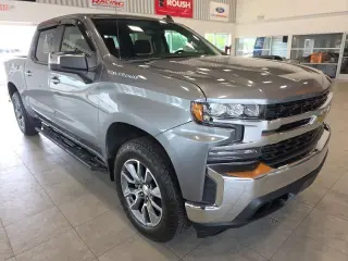 Chevrolet Silverado 1500 2020 4x4 LT 4 puertas Cabina Crew 6.6 pies. SB