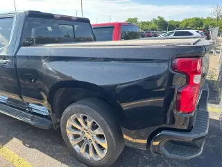 Chevrolet Silverado 1500 2019 4x4 High Country 4 puertas Cabina Crew 5.8 pies. Caja corta