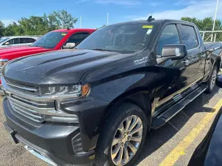 Chevrolet Silverado 1500 2019 4x4 High Country 4 puertas Cabina Crew 5.8 pies. Caja corta