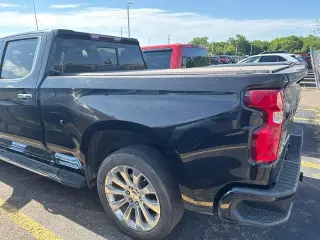 Chevrolet Silverado 1500 2019 4x4 High Country 4 puertas Cabina Crew 5.8 pies. Caja corta