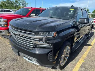 Chevrolet Silverado 1500 2019 4x4 High Country 4 puertas Cabina Crew 5.8 pies. Caja corta