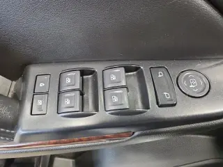GMC Yukon 2019 4x4 SLE 4 puertas SUV