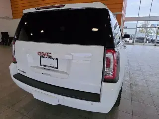 GMC Yukon 2019 4x4 SLE 4 puertas SUV