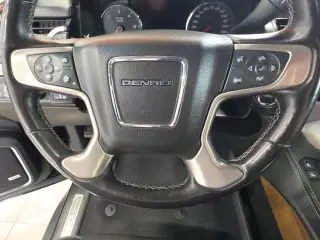 GMC Yukon 2020 4x4 Denali 4 puertas SUV