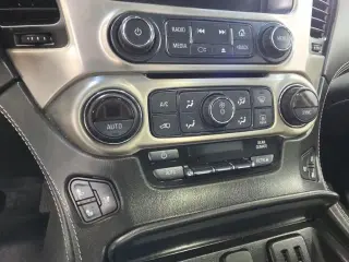 GMC Yukon 2020 4x4 Denali 4 puertas SUV