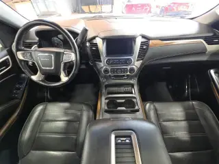 GMC Yukon 2020 4x4 Denali 4 puertas SUV