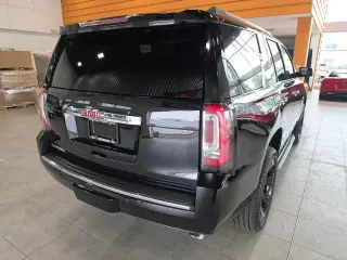 GMC Yukon 2020 4x4 Denali 4 puertas SUV