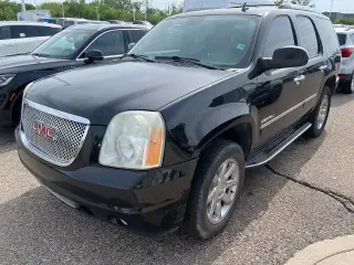 GMC Yukon 2012 AWD Denali 4 puertas SUV