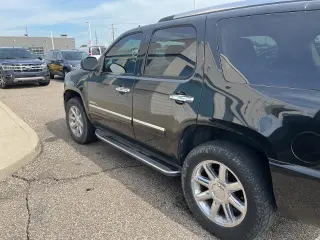 GMC Yukon 2012 AWD Denali 4 puertas SUV