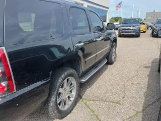GMC Yukon 2012 AWD Denali 4 puertas SUV