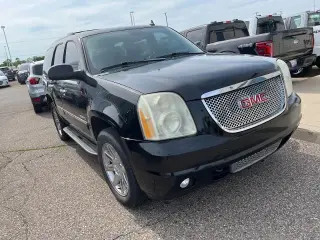 GMC Yukon 2012 AWD Denali 4 puertas SUV