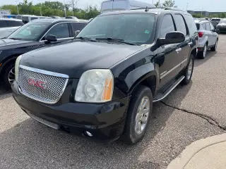 GMC Yukon 2012 AWD Denali 4 puertas SUV
