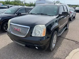 GMC Yukon 2012 AWD Denali 4 puertas SUV
