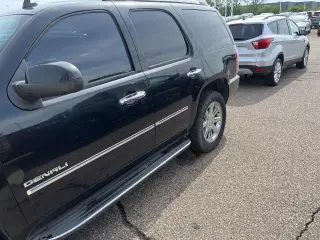 GMC Yukon 2012 AWD Denali 4 puertas SUV