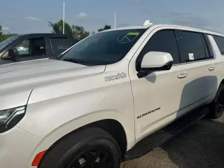 Chevrolet Suburban 2021 4x4 High Country 4 puertas SUV