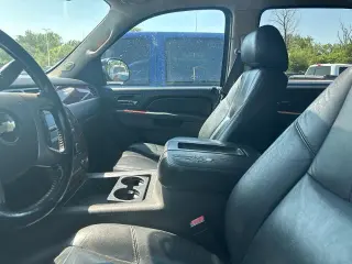 Chevrolet Suburban 2012 4x4 LT 4 puertas SUV