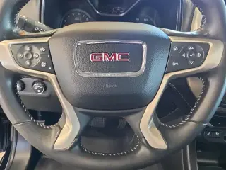 GMC Canyon 2019 4x4 Denali 4 puertas Cabina Crew 5 pies. SB