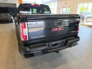 GMC Canyon 2019 4x4 Denali 4 puertas Cabina Crew 5 pies. SB