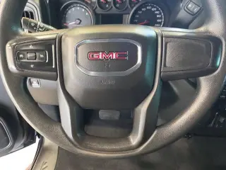 GMC Sierra 1500 2020 4x4 Base 4 puertas Cabina Crew 6.6 pies. SB