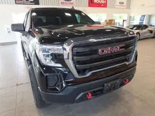 GMC Sierra 1500 2020 4x4 Base 4 puertas Cabina Crew 6.6 pies. SB